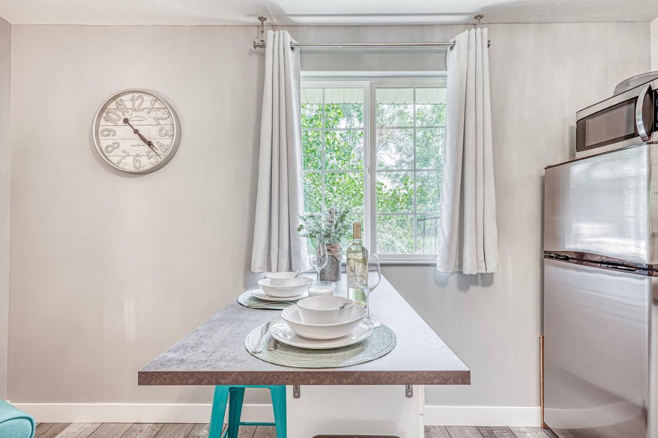 Lighthouse Kitchen Suites Near Auburn Waterloo I-69 Exit 334 المظهر الخارجي الصورة